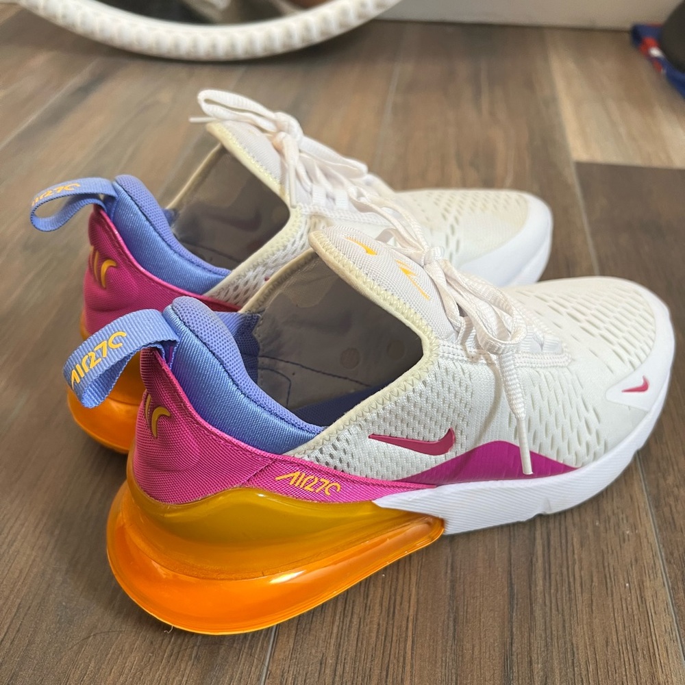 Nike Air Max 270 | Size 9 Women’s